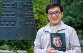 成龙70岁生日感慨万千，澄清白发苍苍照片真相缩略图