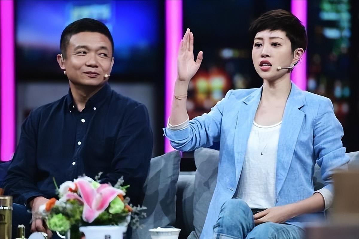 从《父母爱情》走红，嫁给老师的她，现在当上北影院长，真是人生赢家！插图1