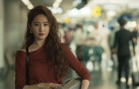 黄亦玫40岁，何西24岁，他们俩真的在一起了吗？缩略图