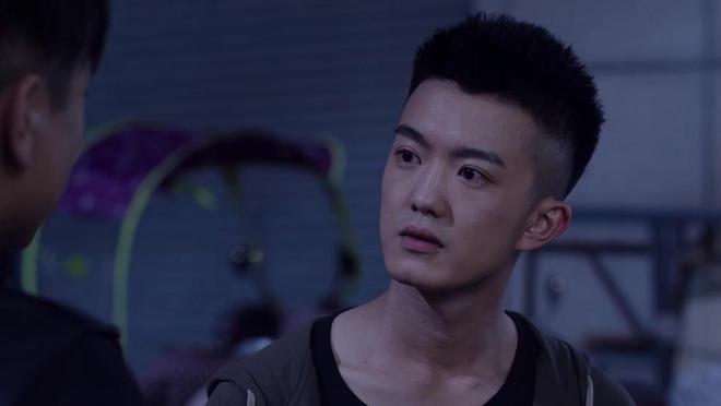 莫小虎想当卧底，结果好心办了坏事插图